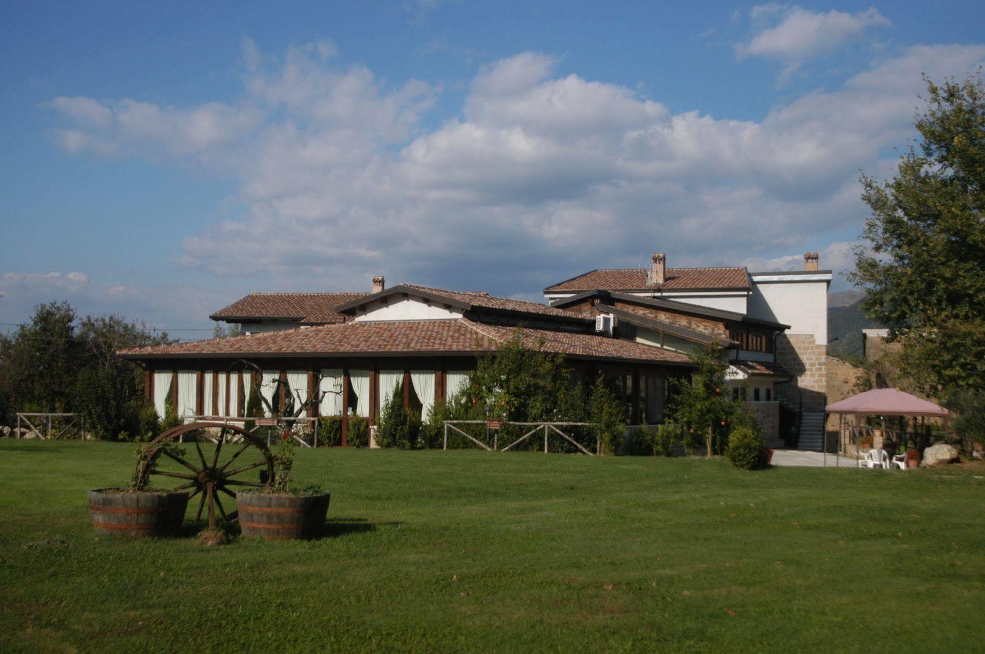 Hostal Borgo Patierno Conca della Campania Exterior foto