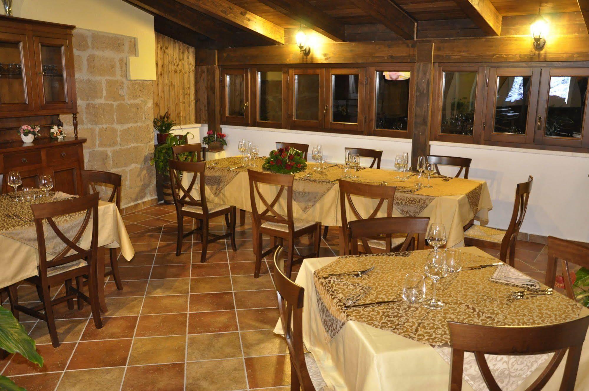 Hostal Borgo Patierno Conca della Campania Exterior foto